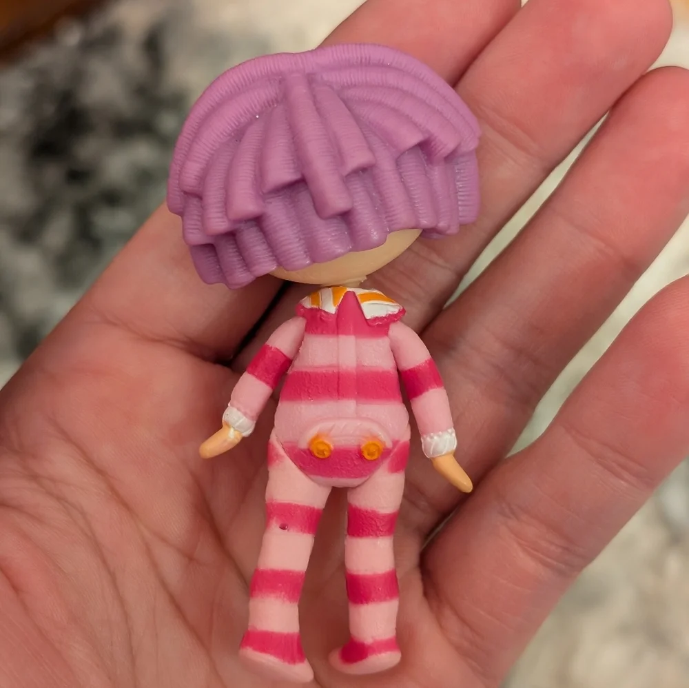 Lalaloopsy Doll 3.5" Tall - Picture 2 of 2